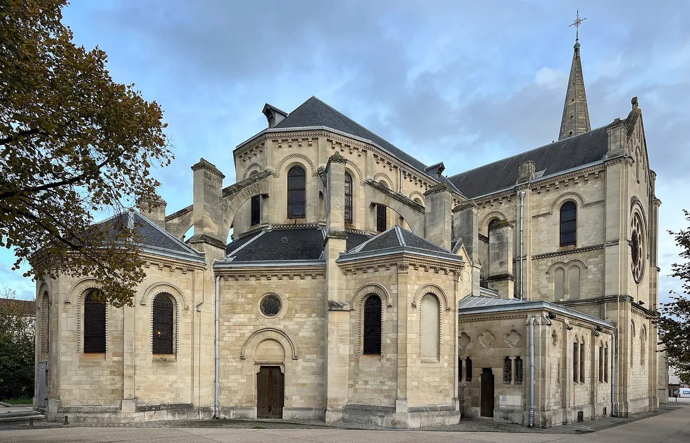 Basilique Saint-Denys — Argenteuil
