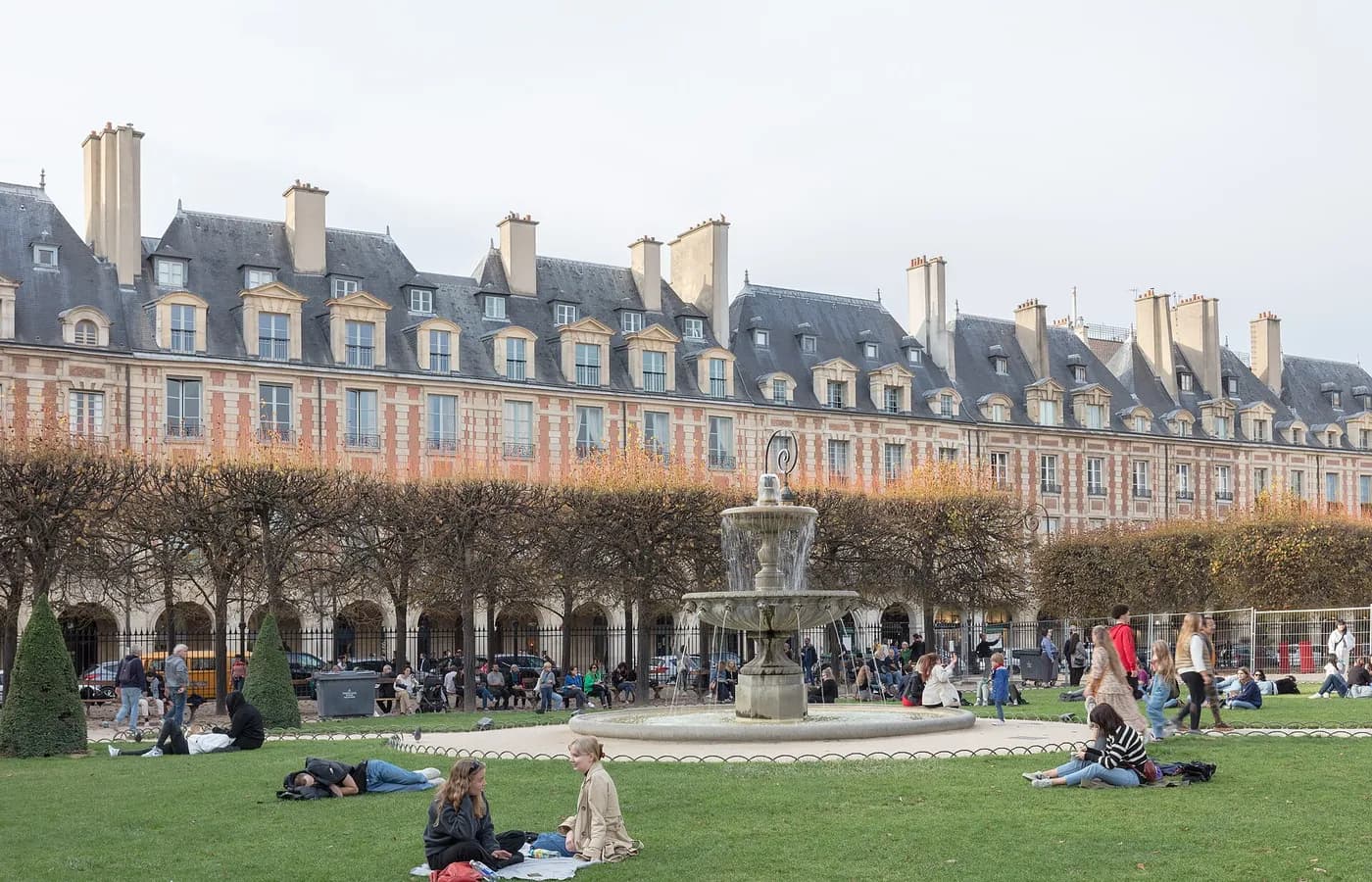 Place des Vosges — Paris 3e